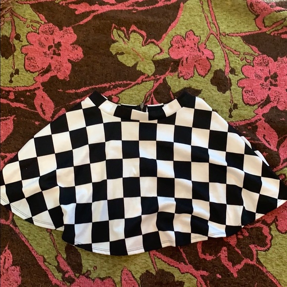 Black and white checkered skirt - Picture 2 of 3